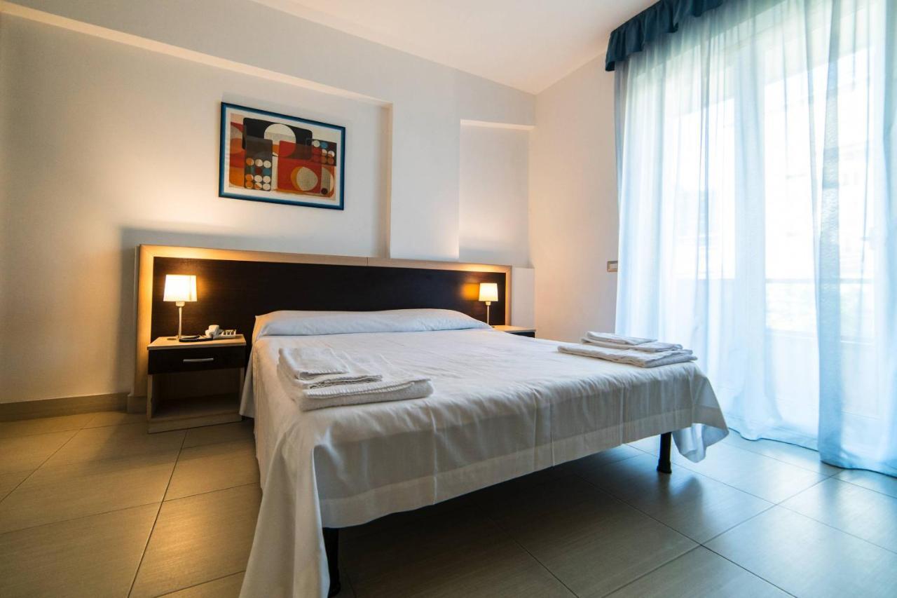 Sirina House Taormina Aparthotel Buitenkant foto